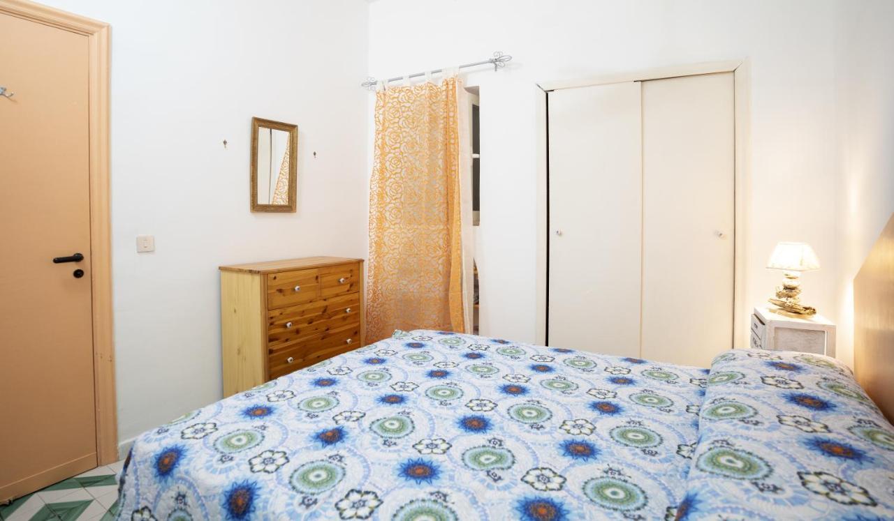 דירות פרוסידה Nel Punto Piu Alto Dell' Isola, Terrazza Con Vista Mozzafiato מראה חיצוני תמונה